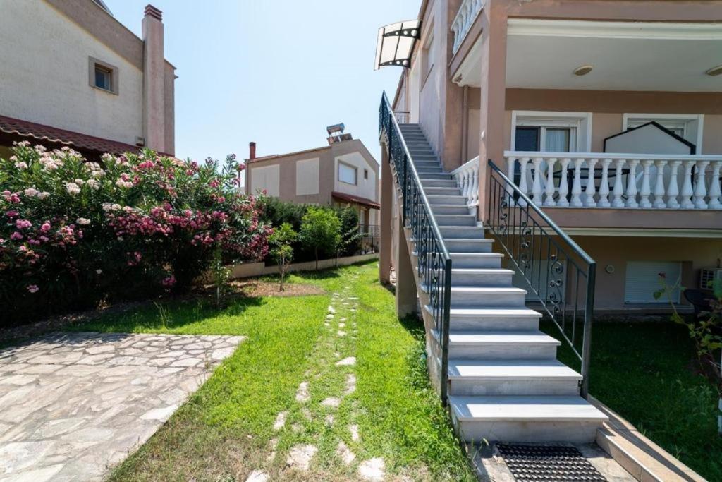 Ferienwohnung Side By Side Nea Iraklitsa Exterior foto
